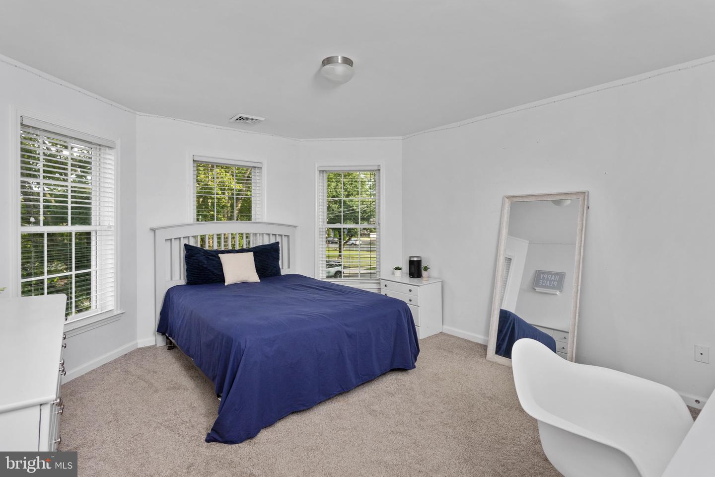 5 Sunset Blvd Property Photo 23
