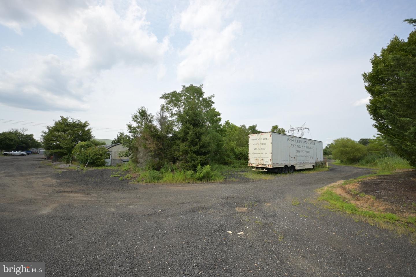 3 Circle Dr Property Photo 19