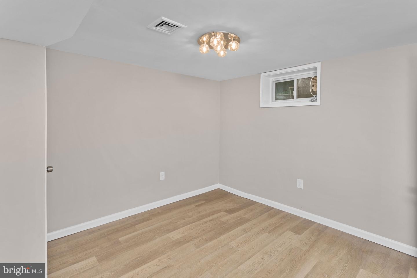 121 Mcclellan Ave Property Photo 22
