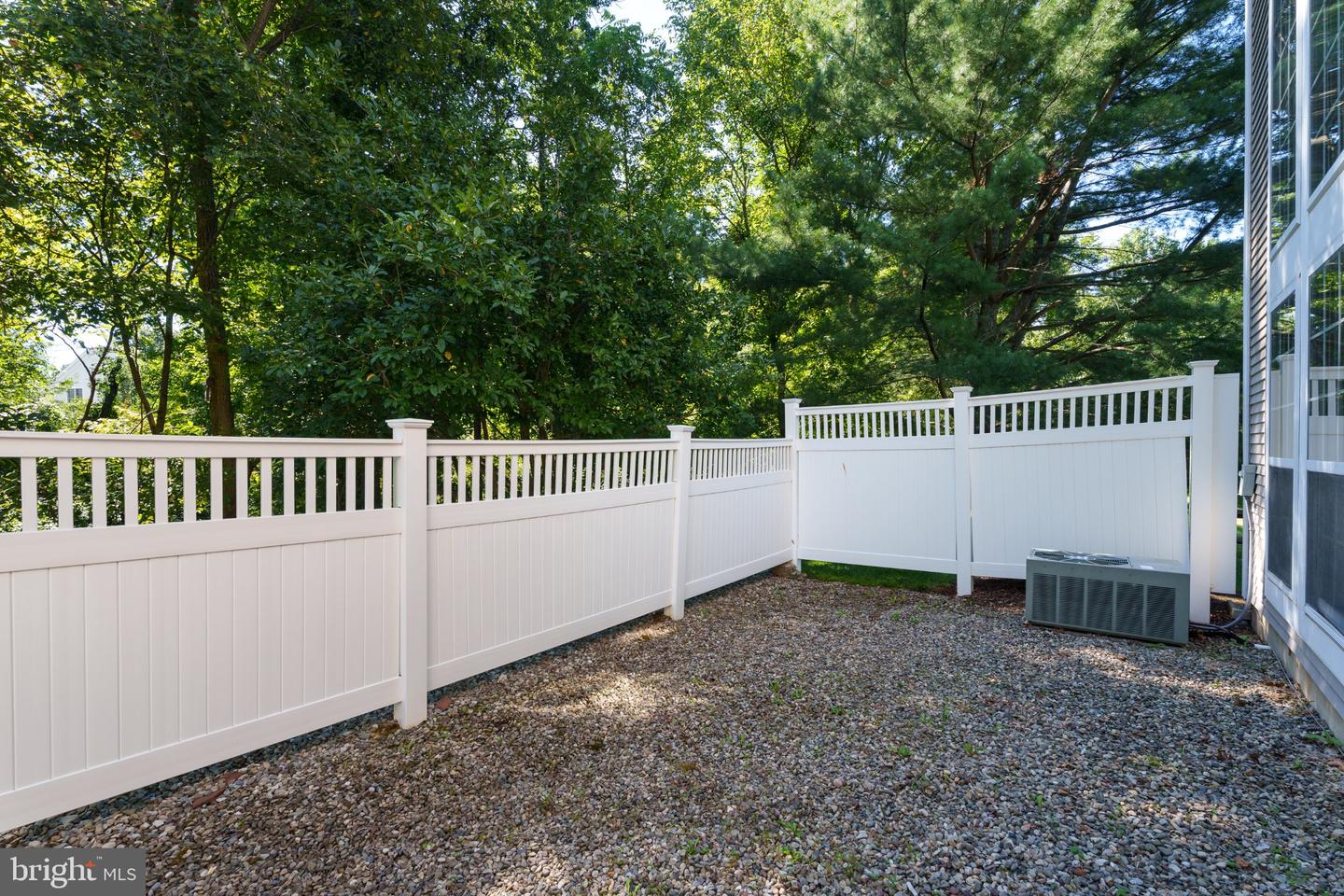 102 Treymore Ct Property Photo 30
