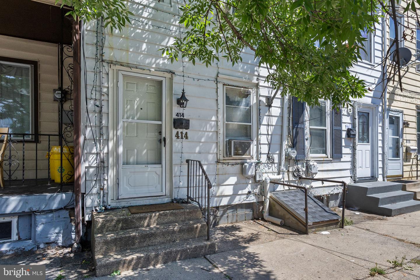 414 Franklin St Property Photo 3