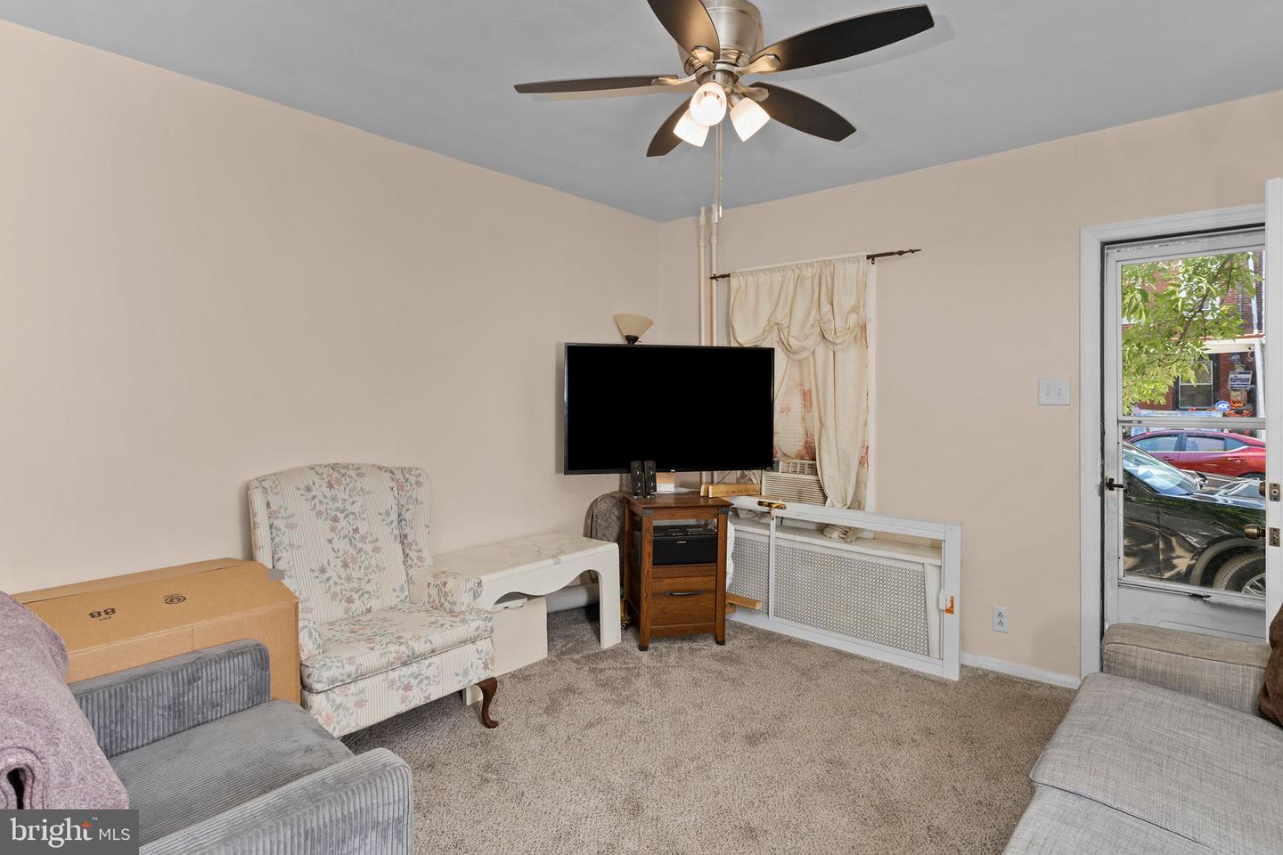 414 Franklin St Property Photo 4