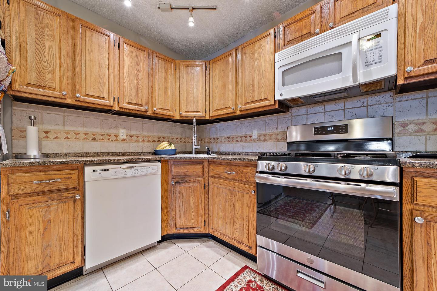 55 Willow Ct Property Photo 9