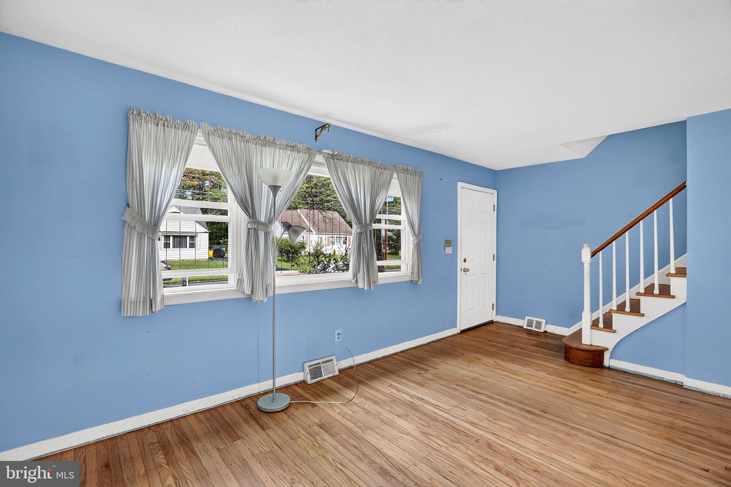 303 Wynnewood Rd Property Photo 4