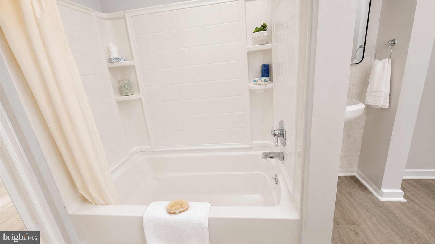 292 Spring St Property Photo 12