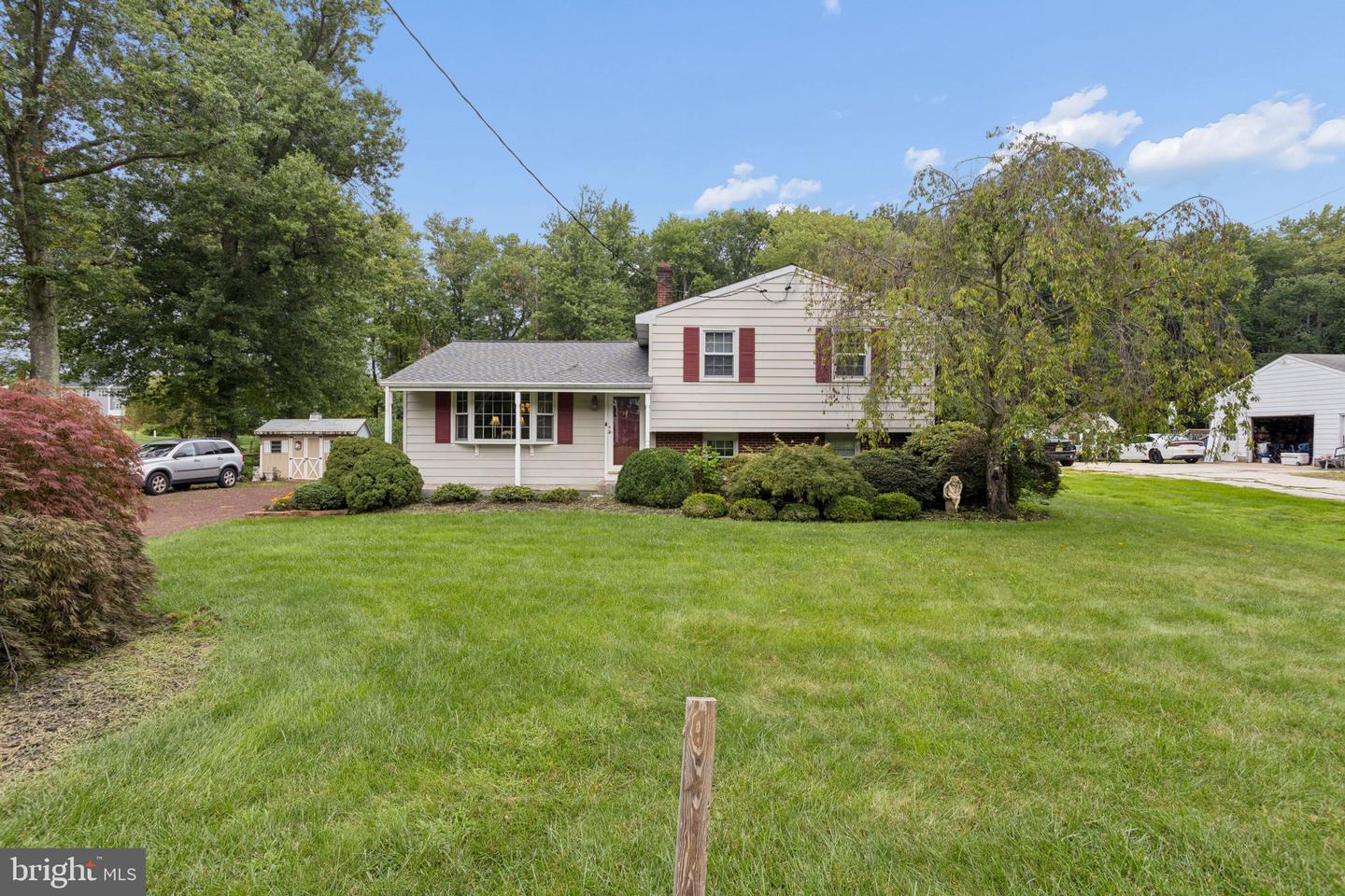 20 Diverty Rd Property Photo 2