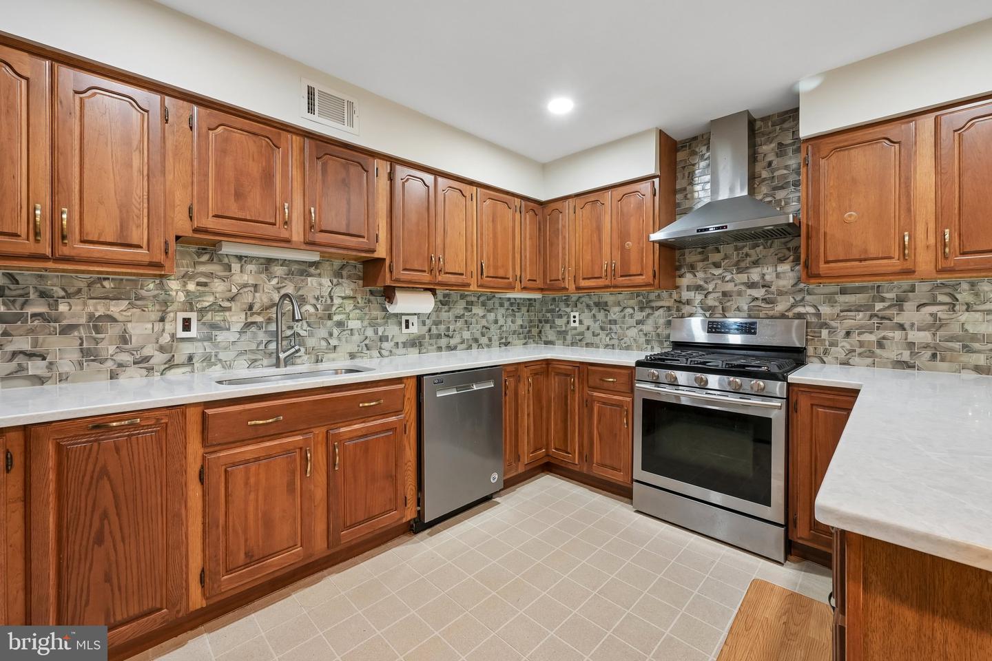3 Darvel Dr Property Photo 13