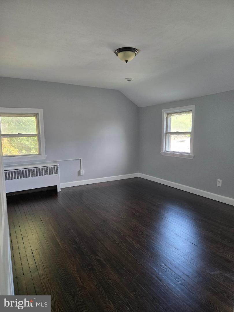 14 Hillman Ave Property Photo 8