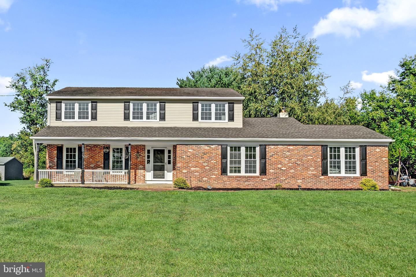 1575 Reed Rd Property Photo 1