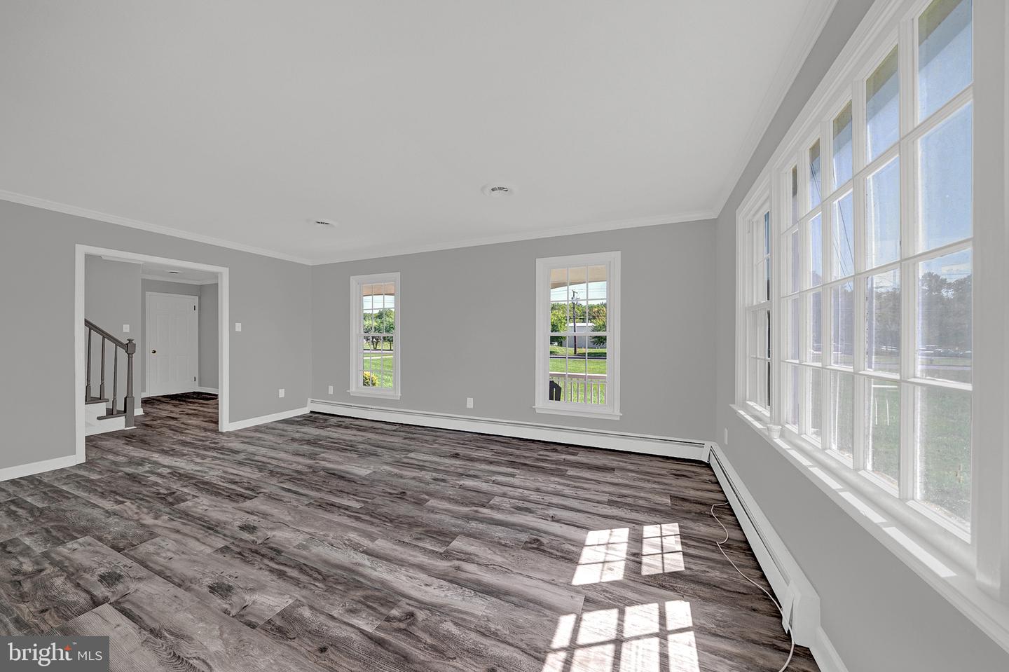 1575 Reed Rd Property Photo 14