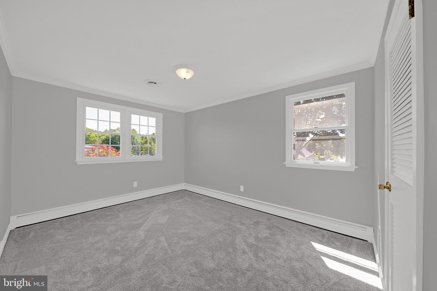 1575 Reed Rd Property Photo 24