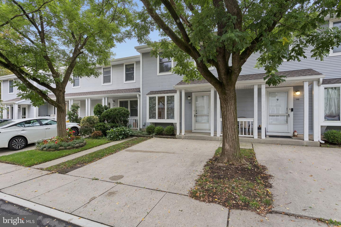 117 William Paterson Ct Property Photo 1