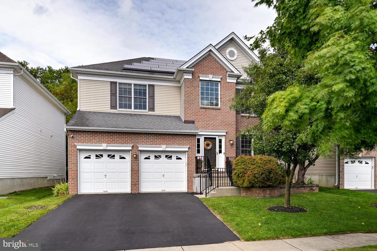 24 Devonshire Dr Property Photo 1