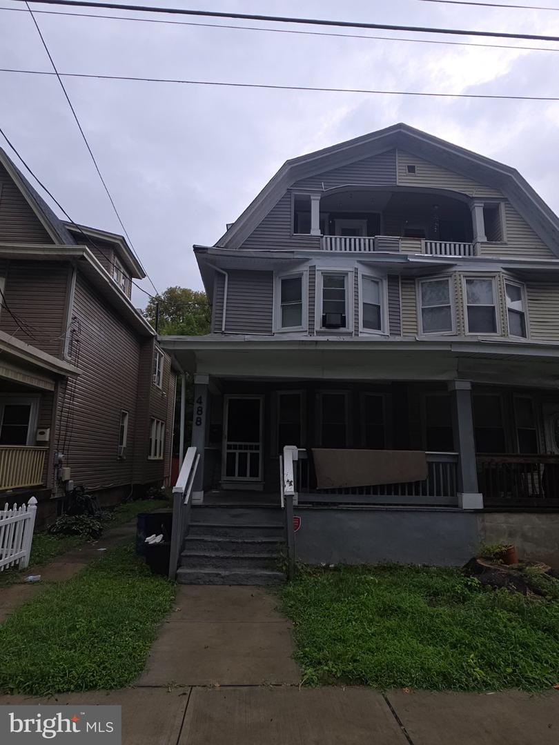 488 Riverside Ave Property Photo 1