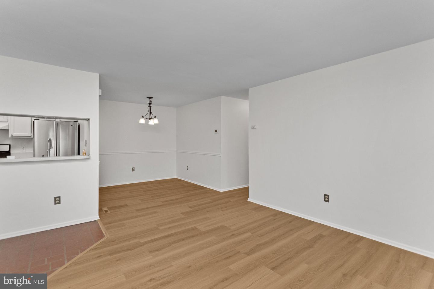 36 Gena Ct Property Photo 6
