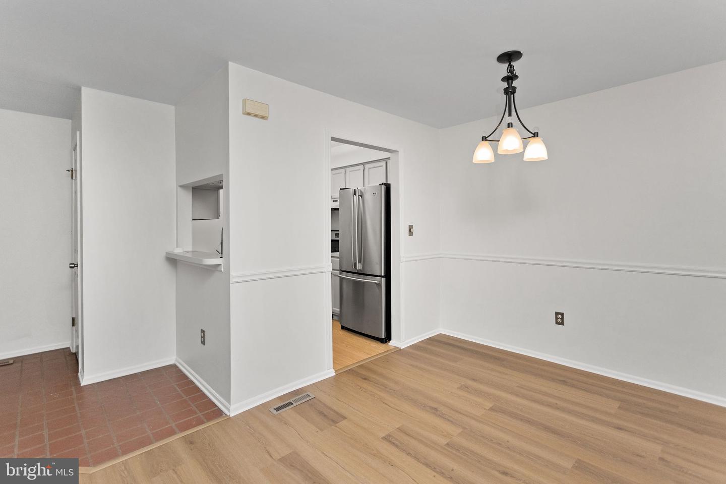 36 Gena Ct Property Photo 8