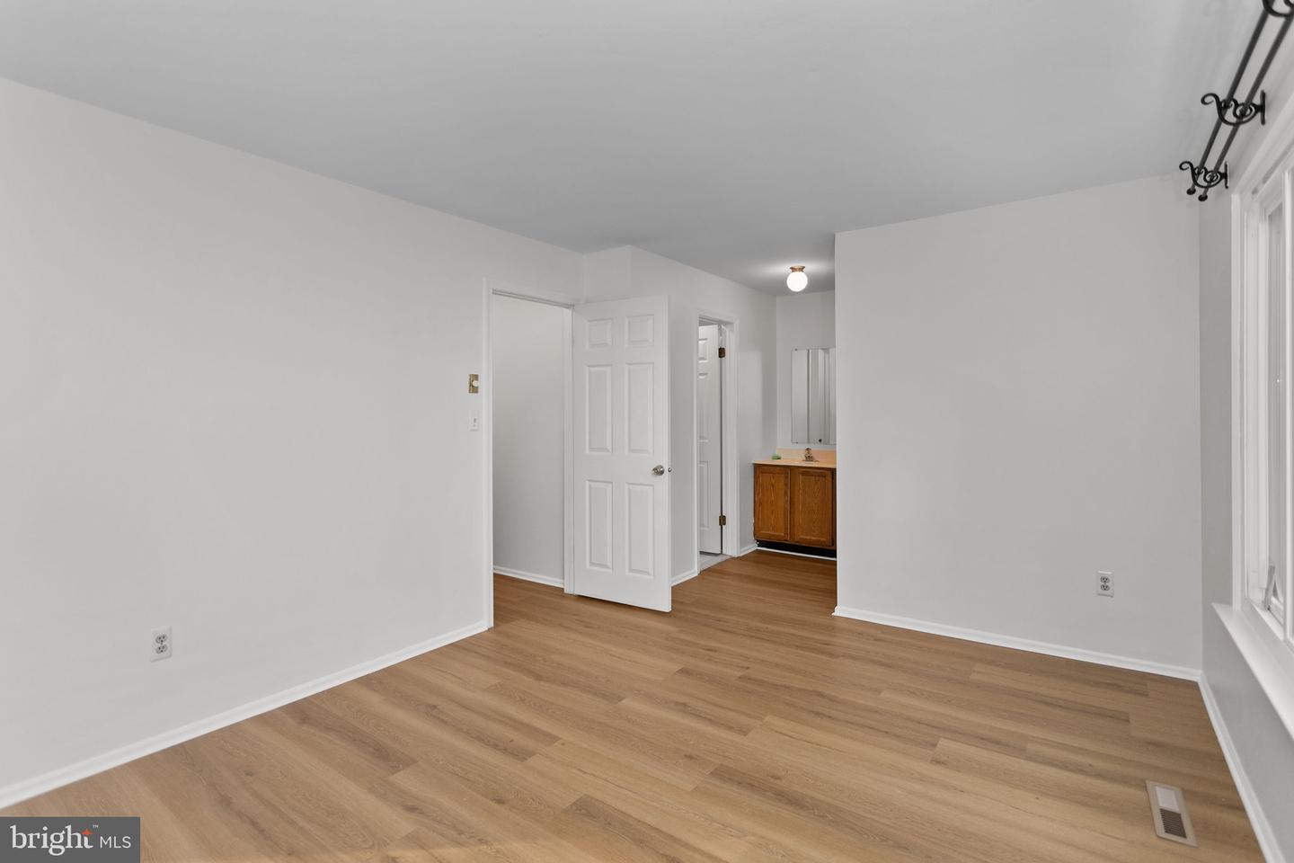 36 Gena Ct Property Photo 14