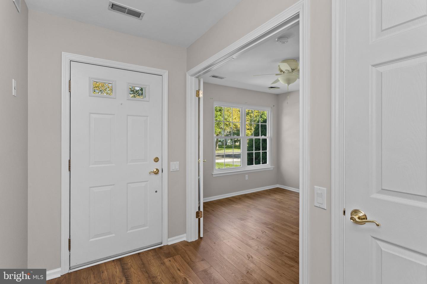 34 Kingston Blvd Property Photo 5