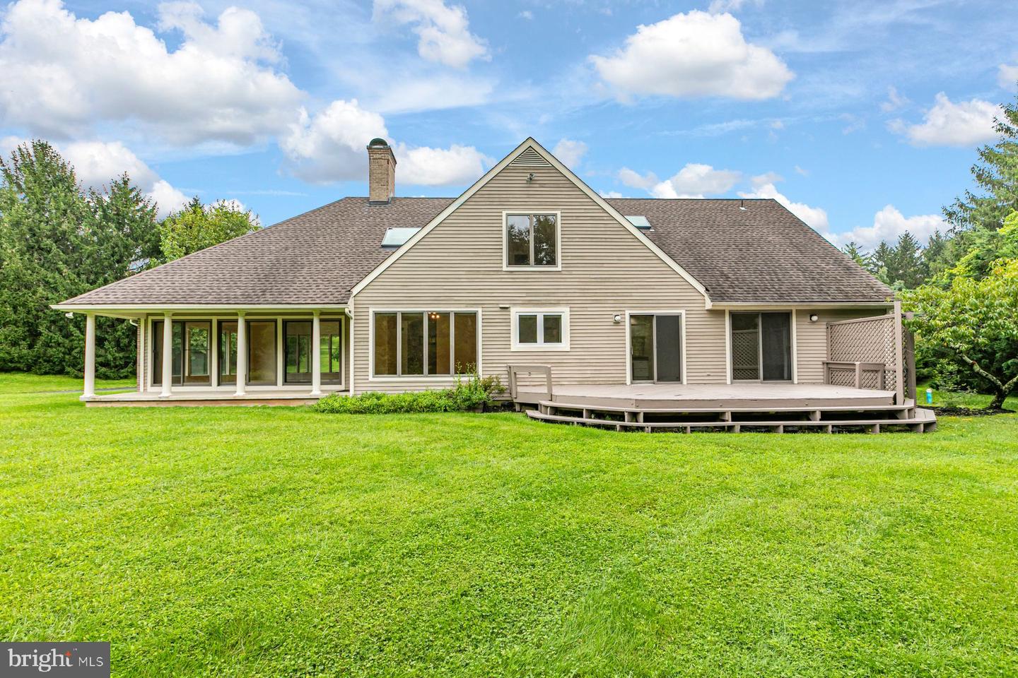 9 Kimberly Ct Property Photo 1