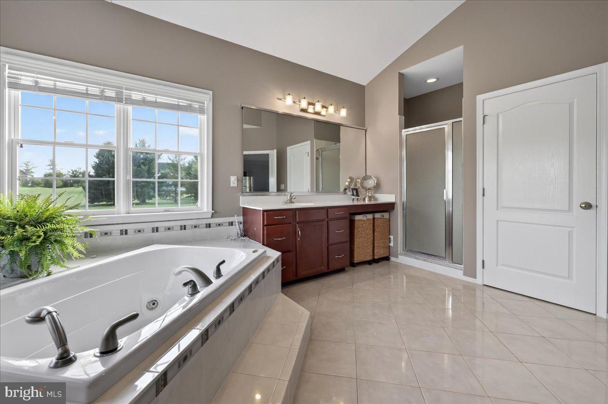 11 Baker Way Property Photo 32
