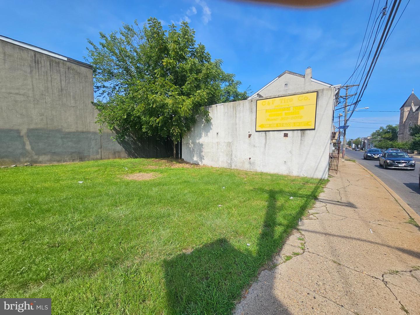511 N Olden Ave Property Photo 24