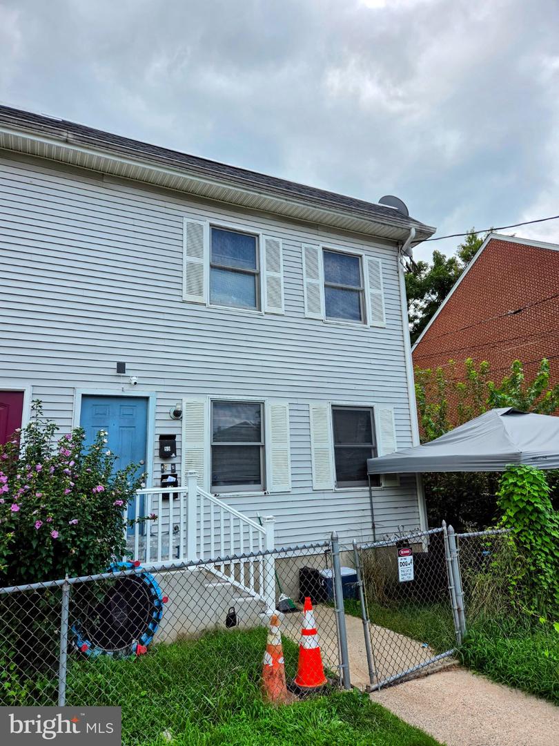 55 SUMMER ST #D Property Photo 1