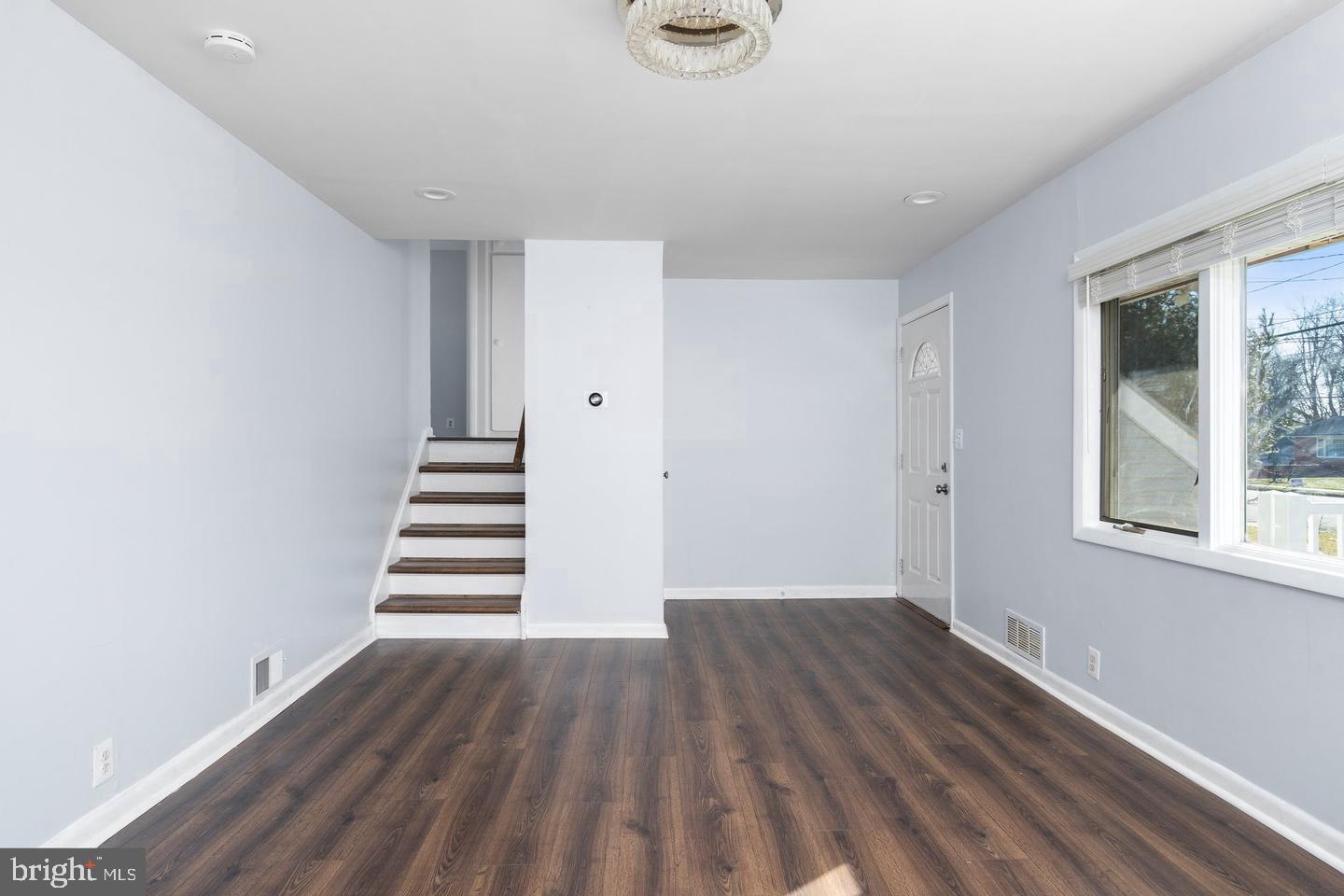 4312 Nottingham Way Property Photo 5