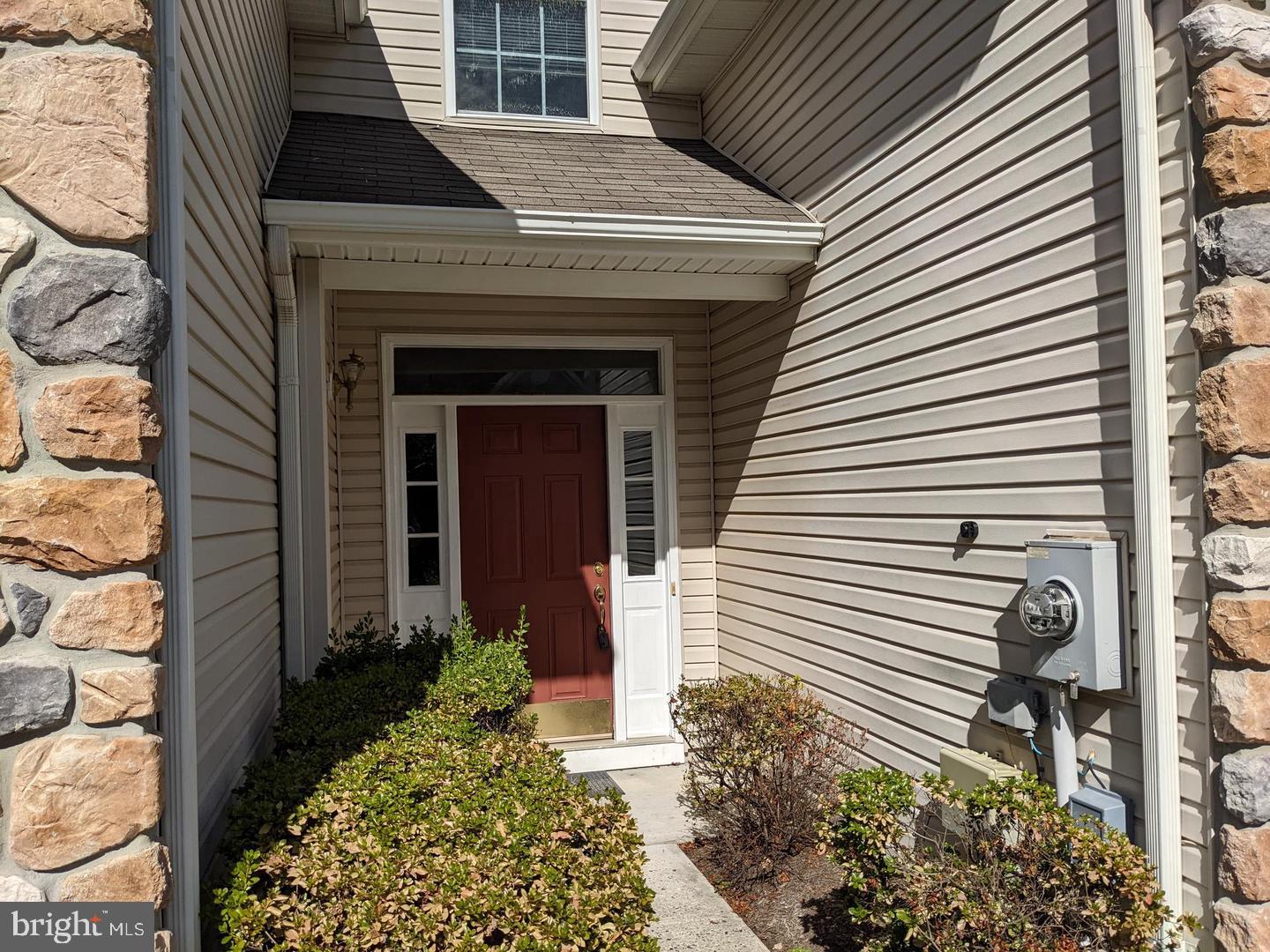 252 Brinley Dr Property Photo 1