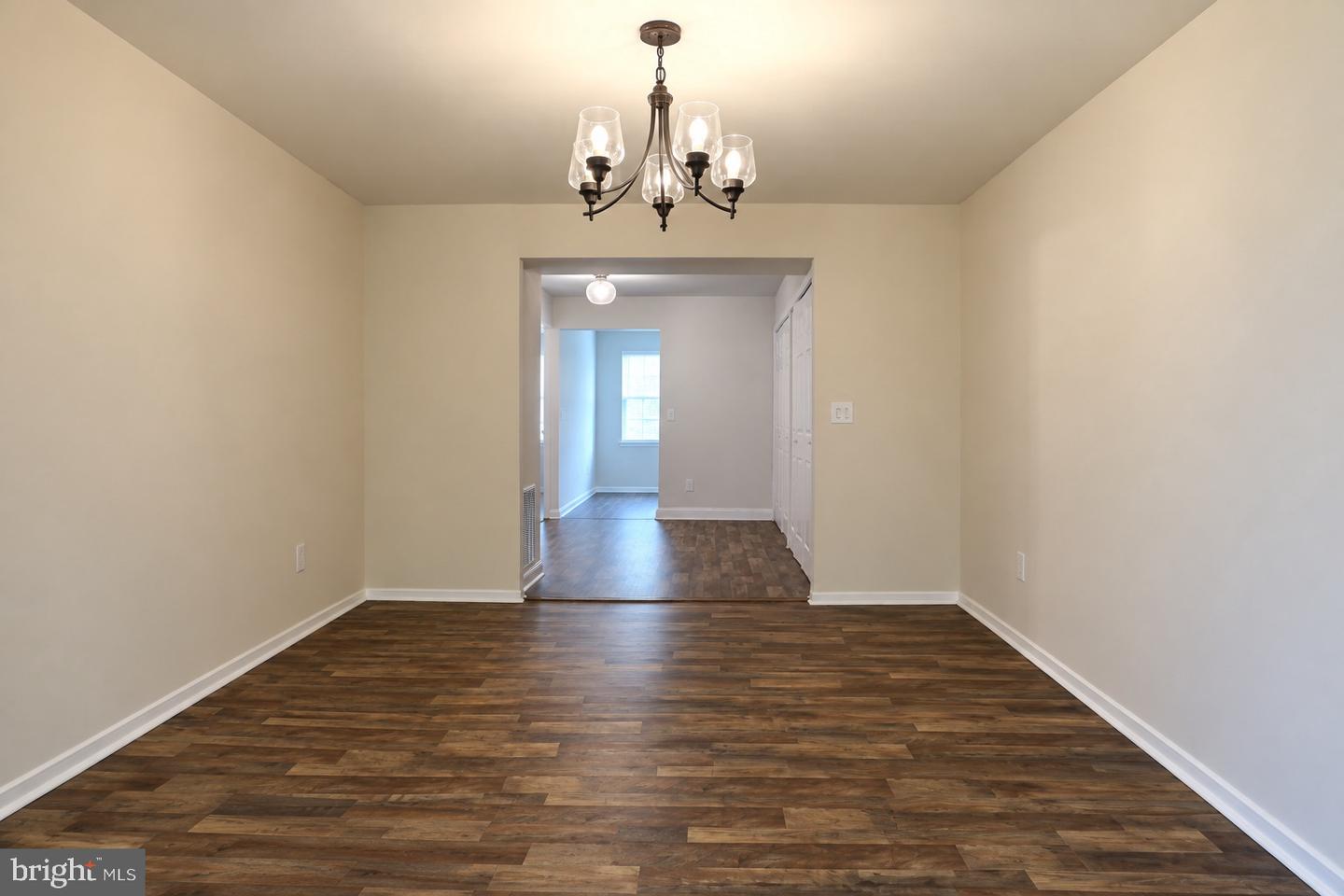 1405 Silver Ct Property Photo 10