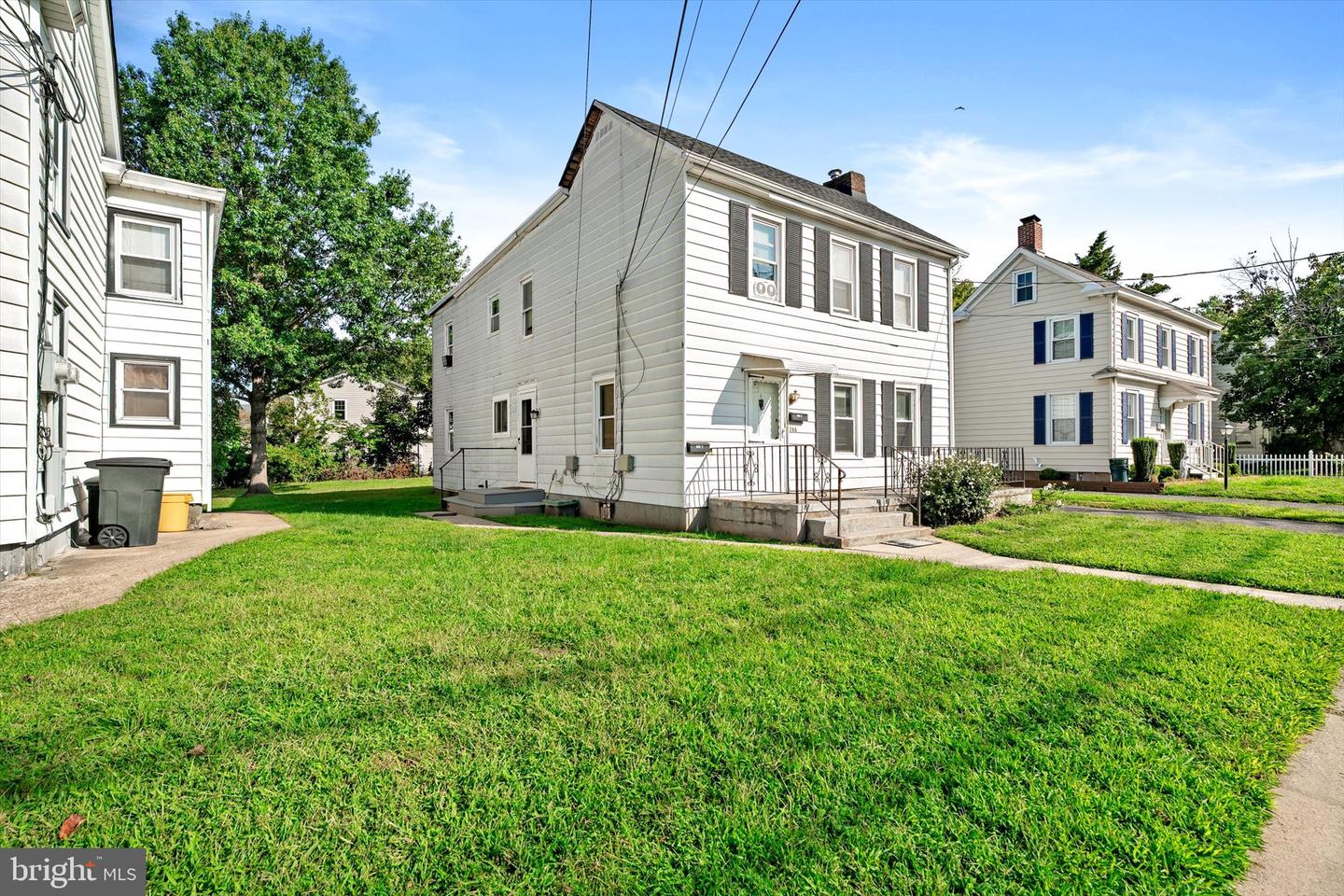 266 Main St #apt. A Property Photo 2
