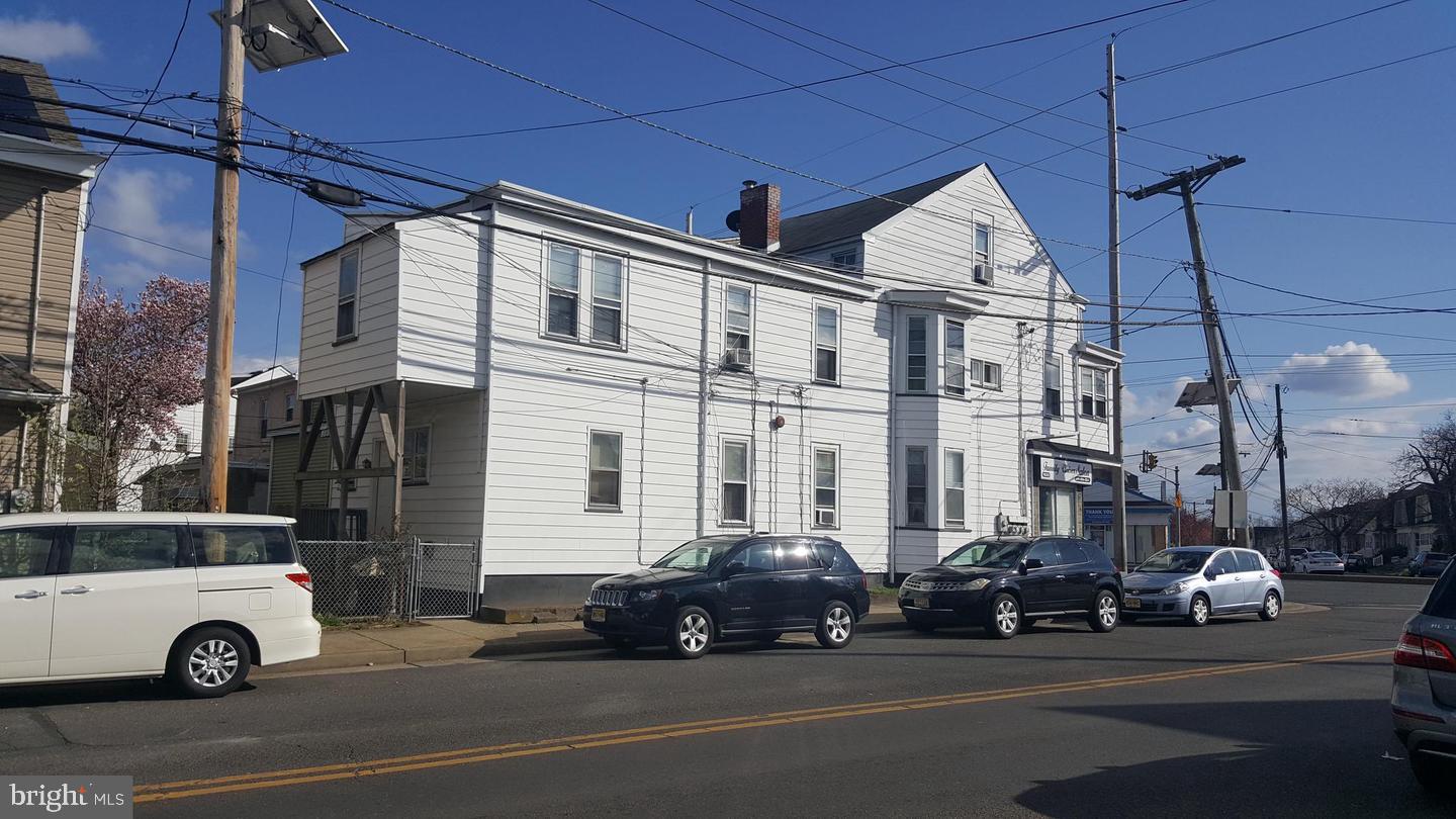 1600 S BROAD ST #1R Property Photo 1