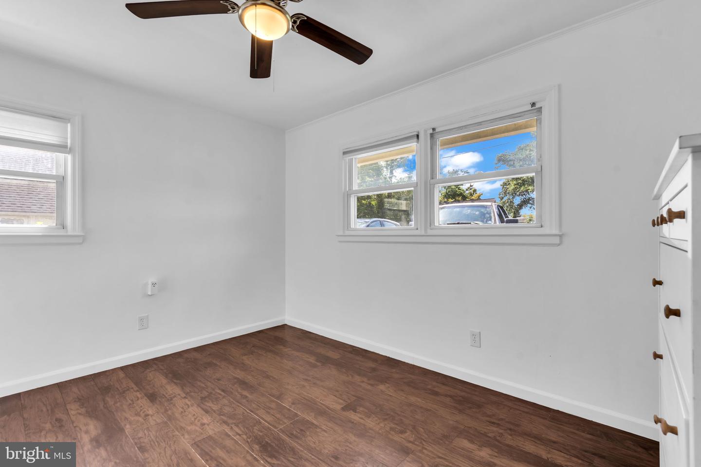 998 Terrace Blvd Property Photo 14