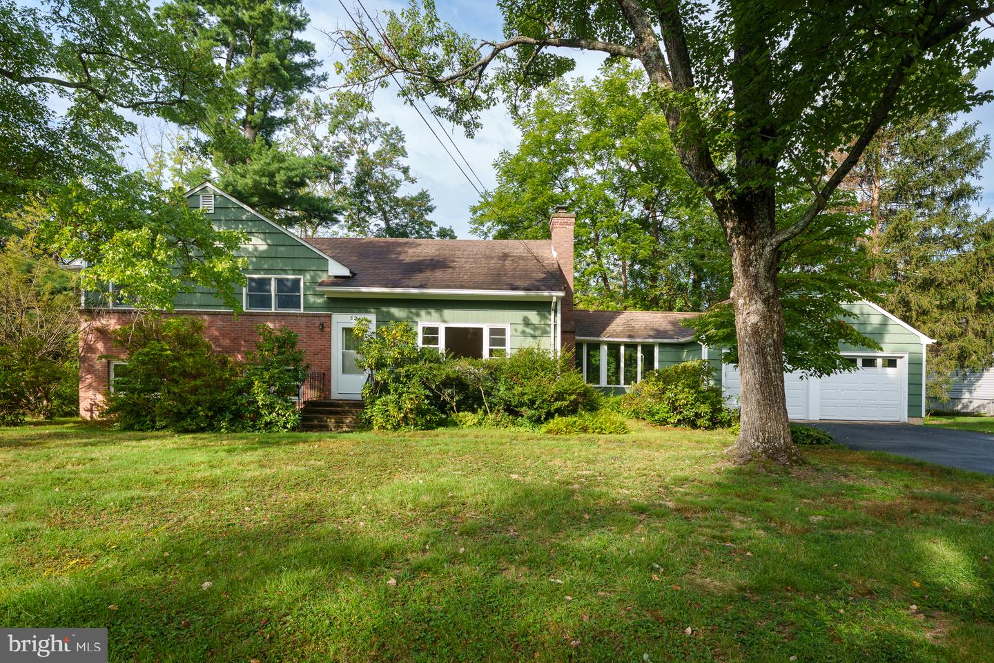 52 GULICK RD Property Photo 1