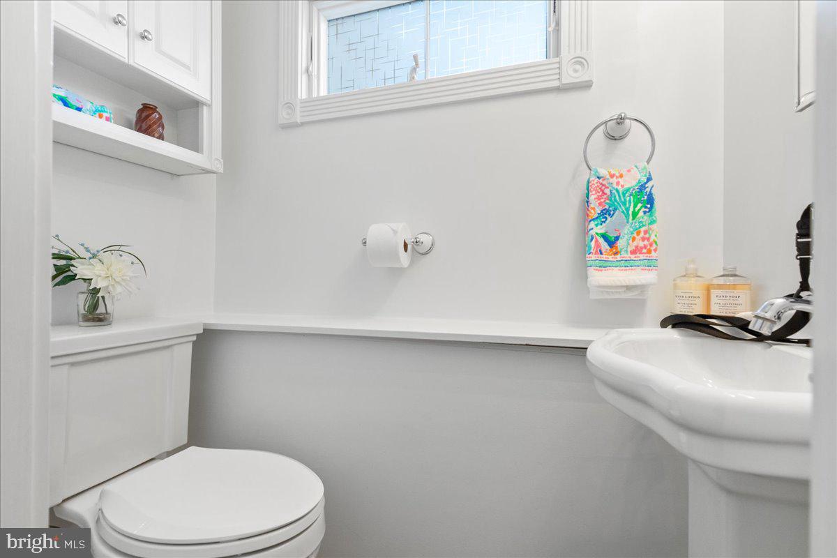 160 Hickory Ct Property Photo 24