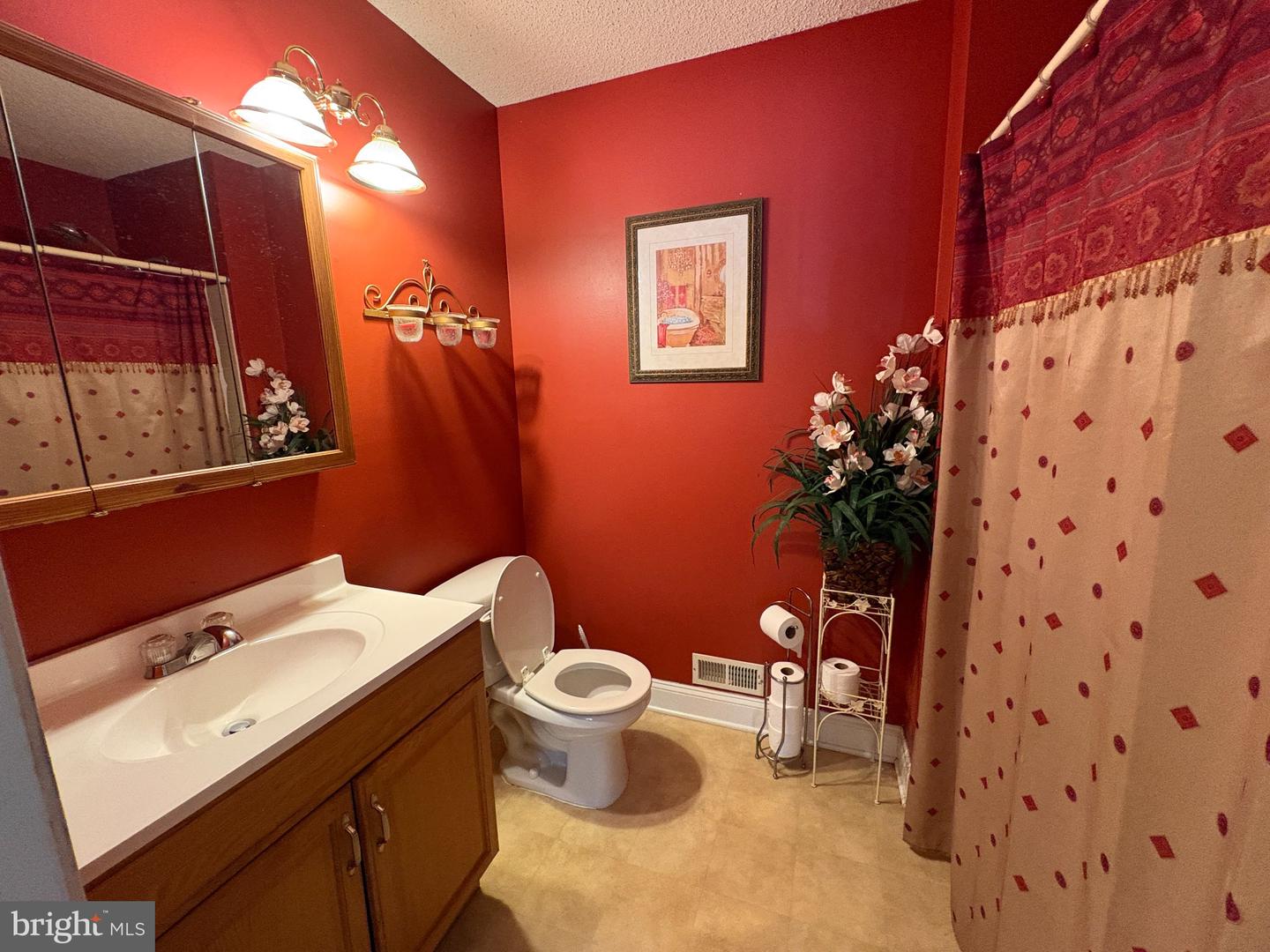 32 Versailles Ct Property Photo 7