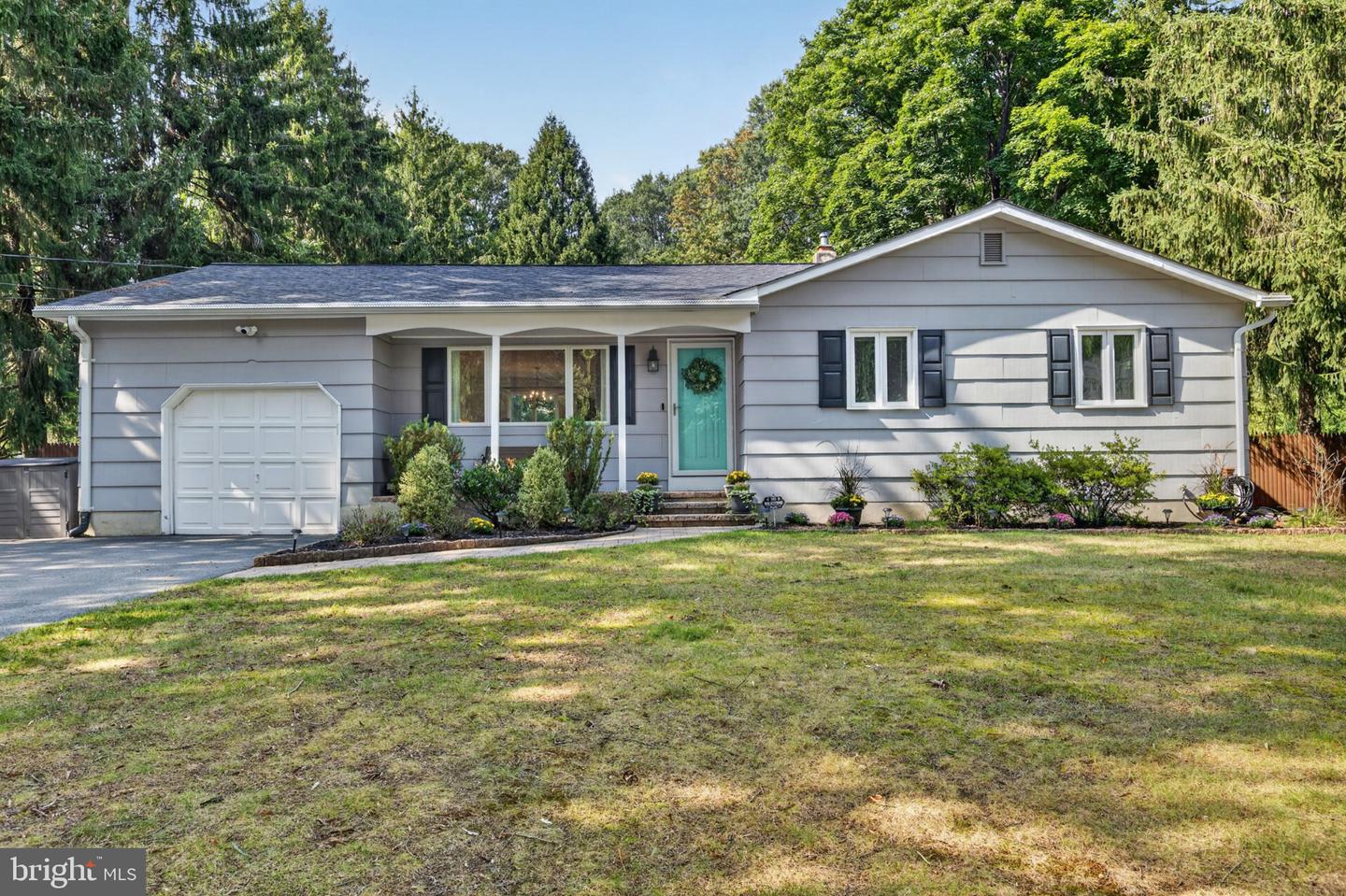 39 Piney Branch Rd Property Photo 1