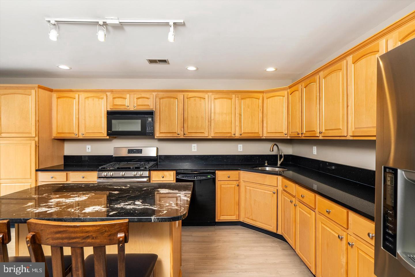 139 Coburn Rd Property Photo 15