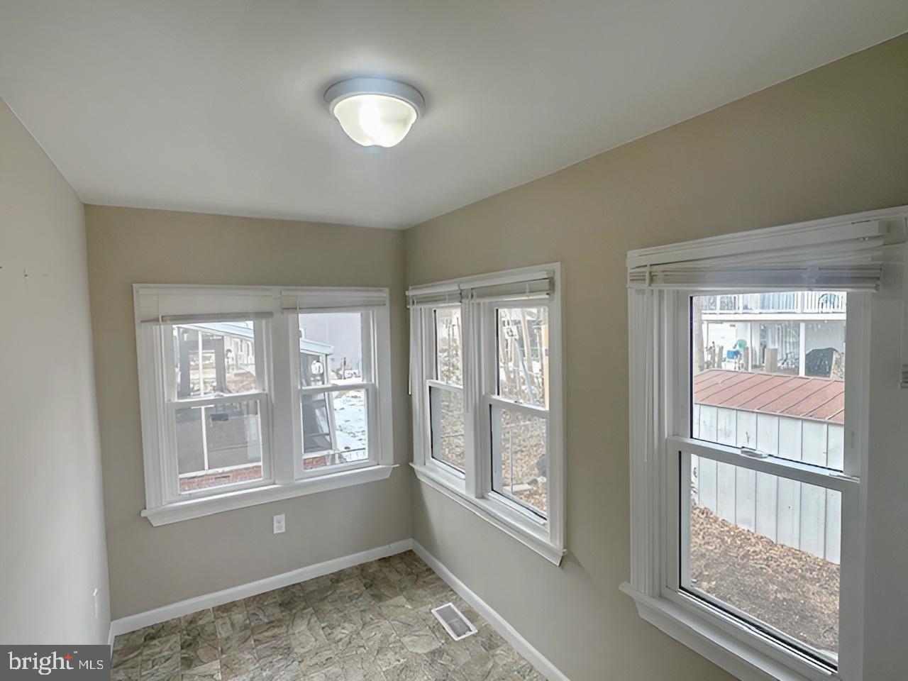 24 Keswick Ave Property Photo 12