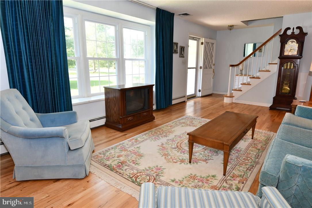 26 Morningside Dr Property Photo 9