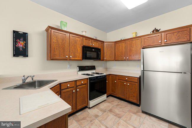 115 Josiah Ln Property Photo 8
