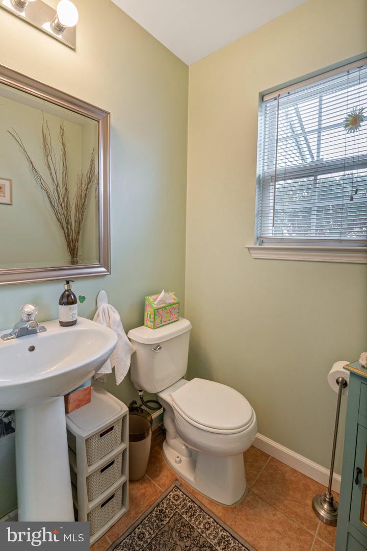 322 Fountayne Ln Property Photo 7