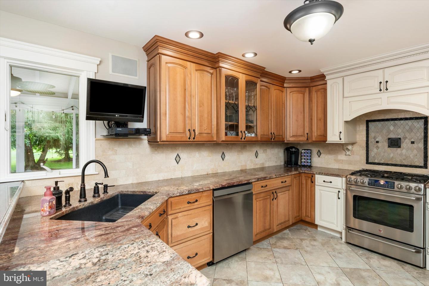 111 Laurel Dr Property Photo 17