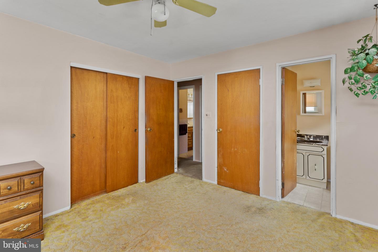 28 Dan Rd Property Photo 16
