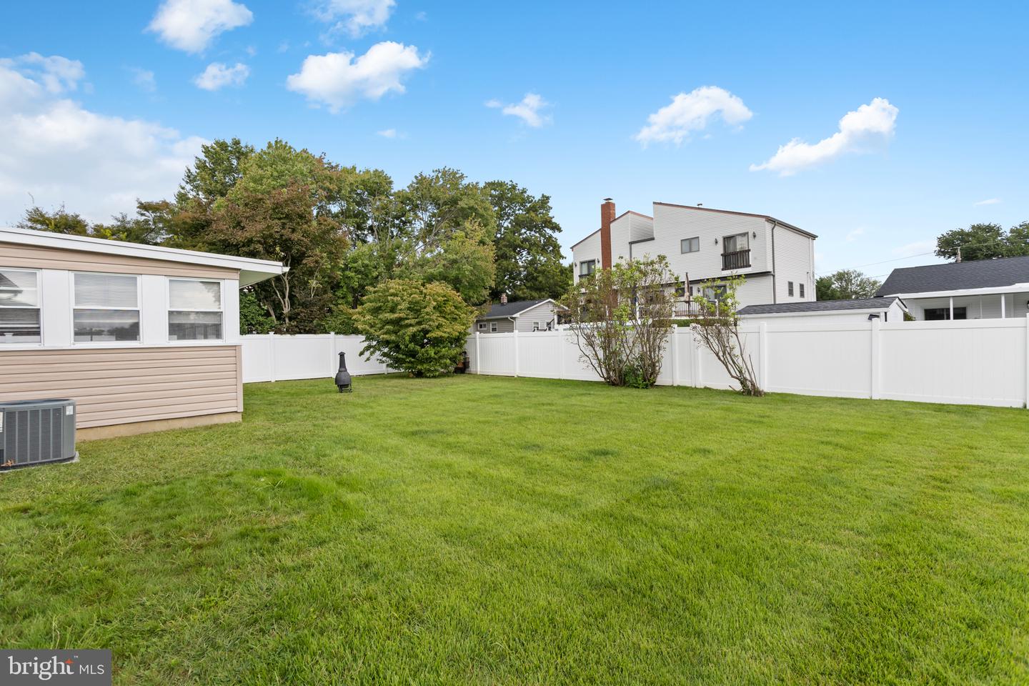 28 Dan Rd Property Photo 21