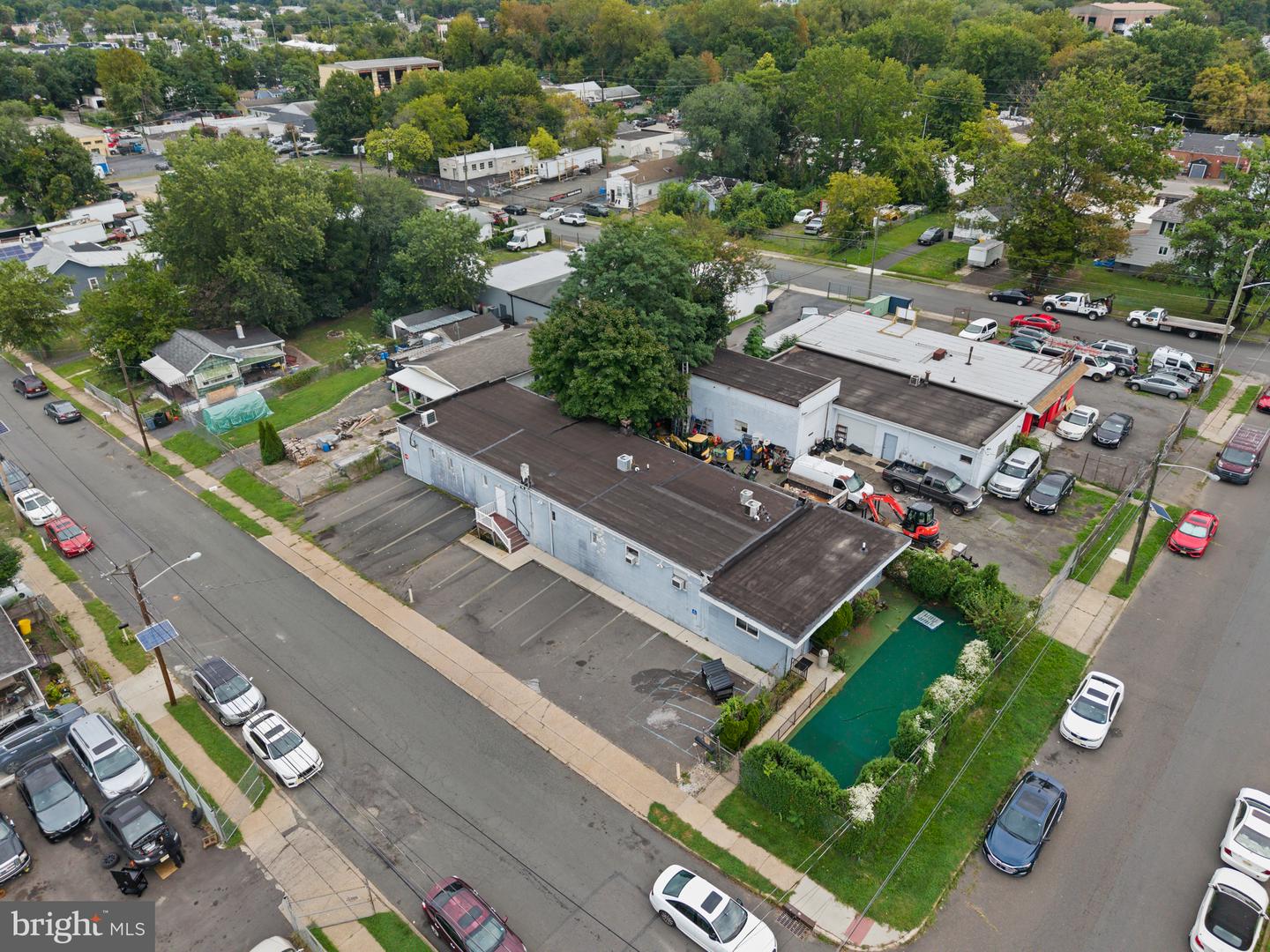 46 WEBER AVE Property Photo 1