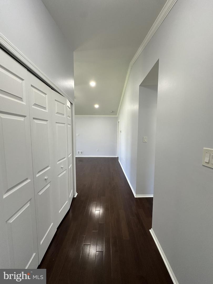 142 Tynemouth Ct Property Photo 5