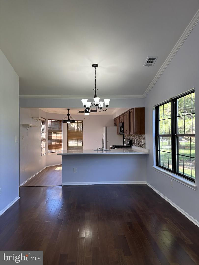 142 Tynemouth Ct Property Photo 11