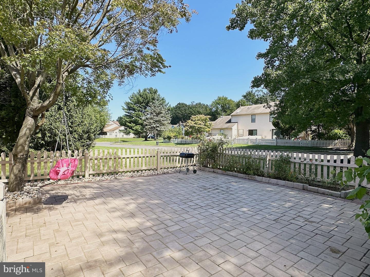 142 Tynemouth Ct Property Photo 31