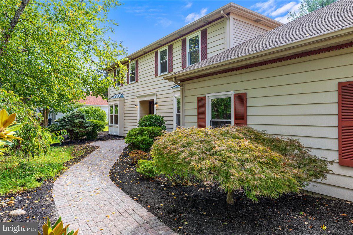 3 Cartwright Dr W Property Photo 1