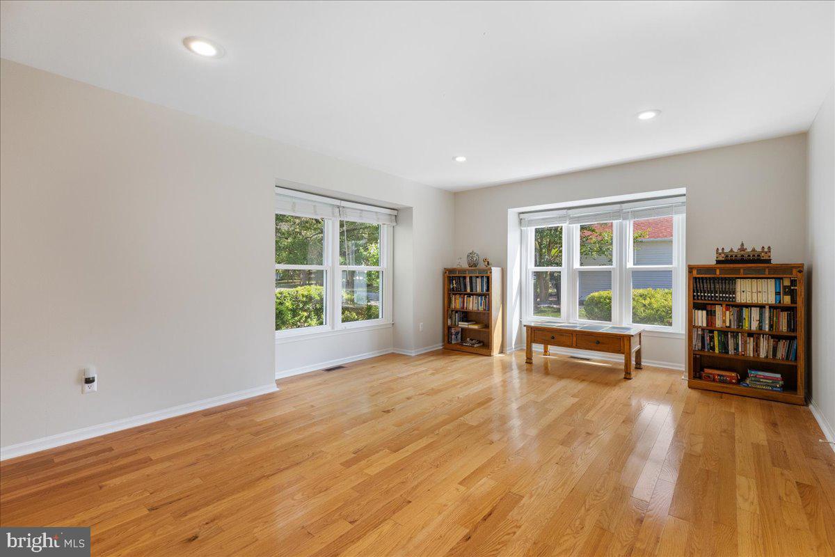 3 Cartwright Dr W Property Photo 5
